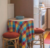 Lovely home apt with private parking next to Metro, Athens