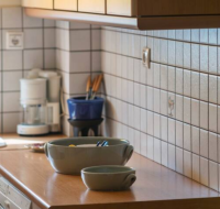 Lovely home apt with private parking next to Metro, Athens