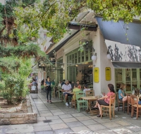 Nat's place: Friends & Family, Thessaloniki