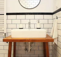 Nat's place: Friends & Family, Thessaloniki