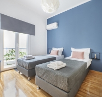 Spacious & bright 2bdr apt in hip Pangrati