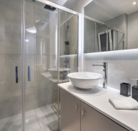 Spacious & bright 2bdr apt in hip Pangrati