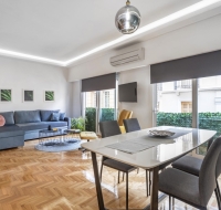 Spacious & bright 2bdr apt in hip Pangrati