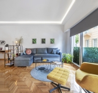 Spacious & bright 2bdr apt in hip Pangrati